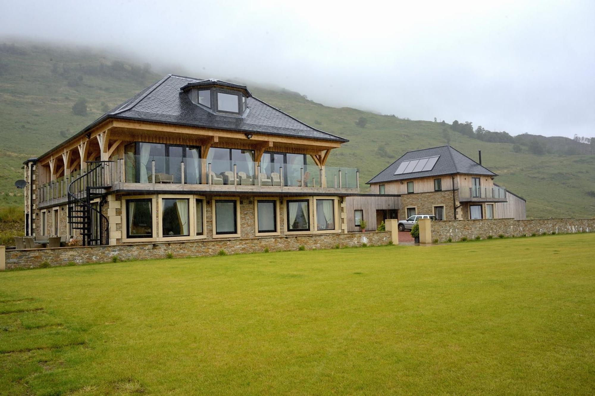 The Lodge At Carrick Castle Estate 카인도우 외부 사진